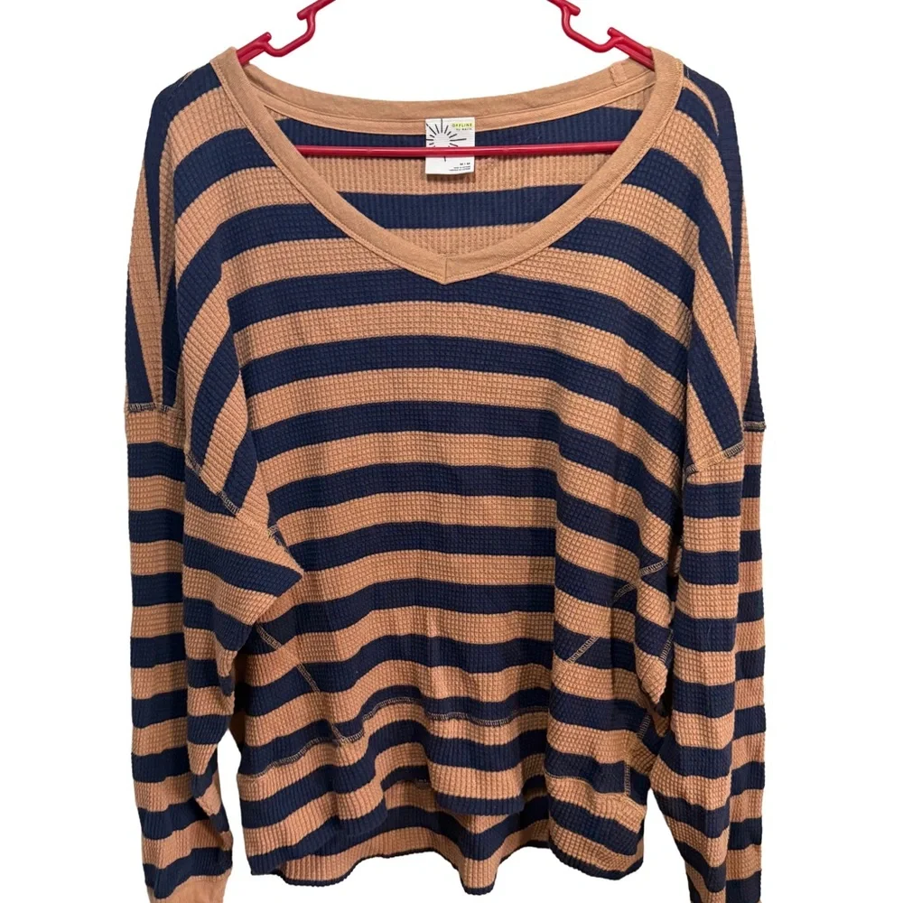 OFFLINE by Aerie Waffle Knit Striped V-Neck Top Medium Tan Navy - Picture 1 of 3